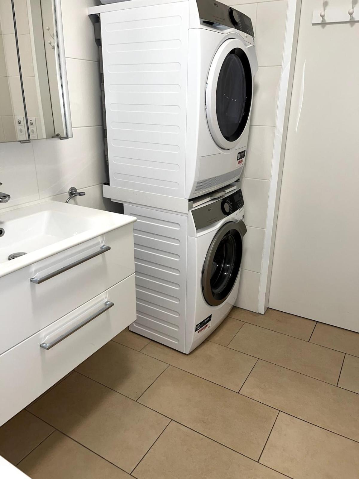 Apartment Lovely 2-bedroom Close To Airport
